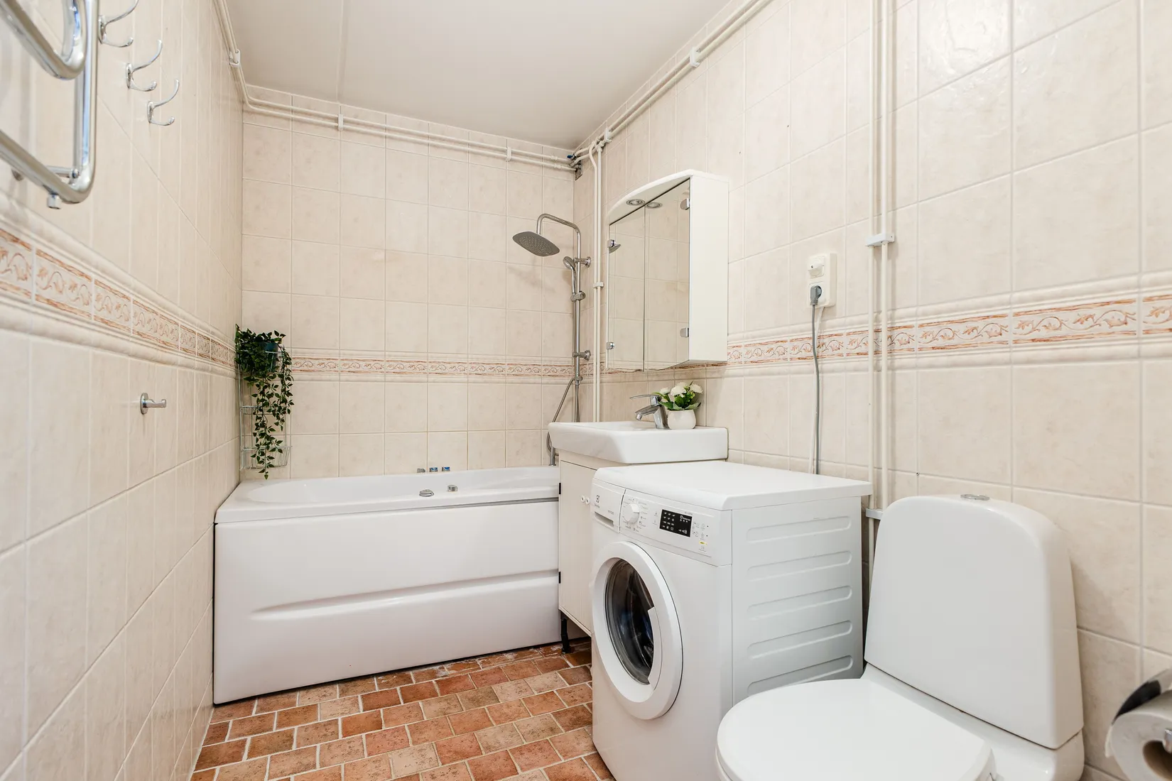 Bostadsrätt, Radhus, Verkmästaregatan 56, Romberga, Enköping