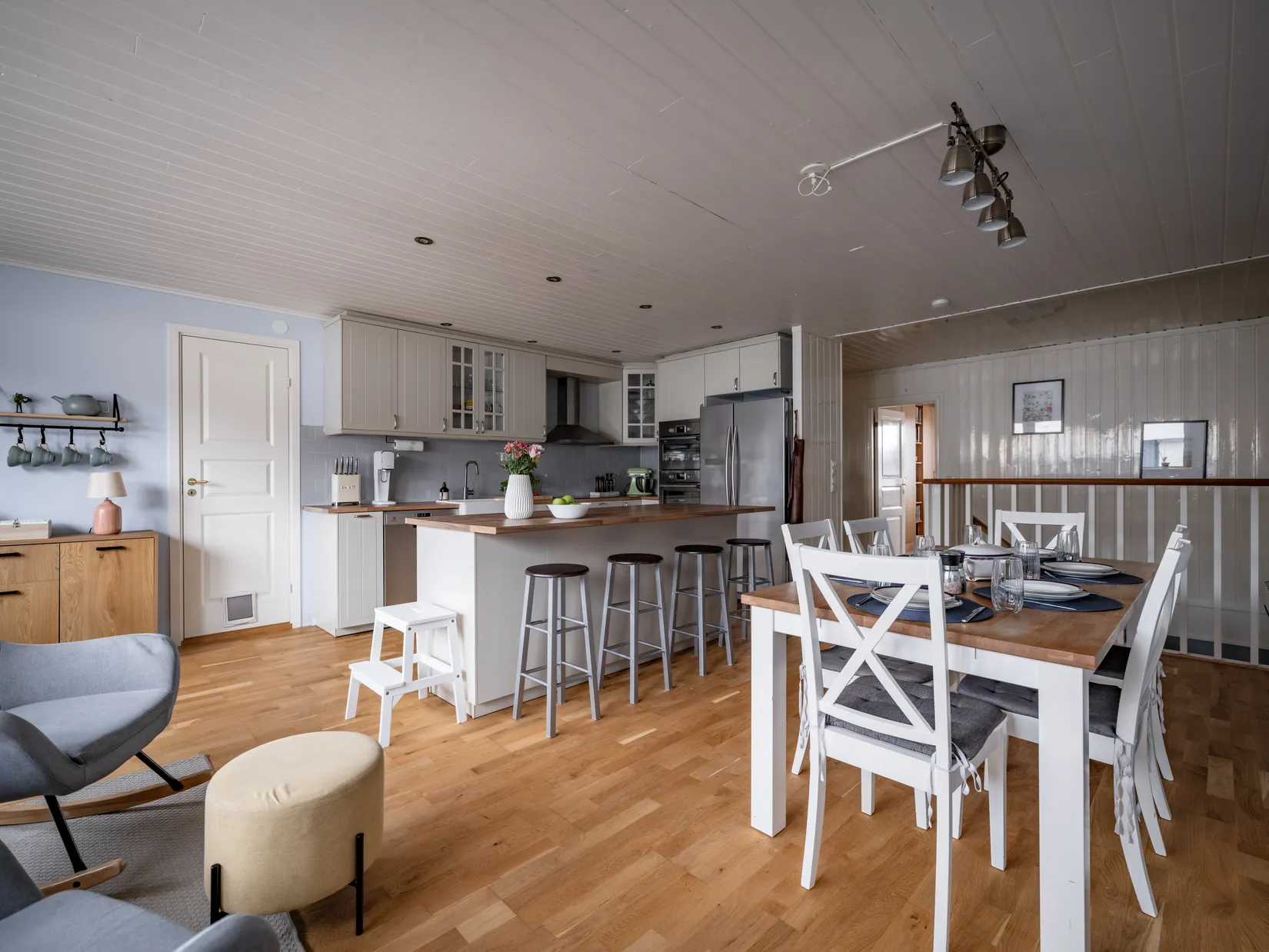 Villa, Radhus, Huddungegränd 31, Brunnby Vik, Upplands Väsby