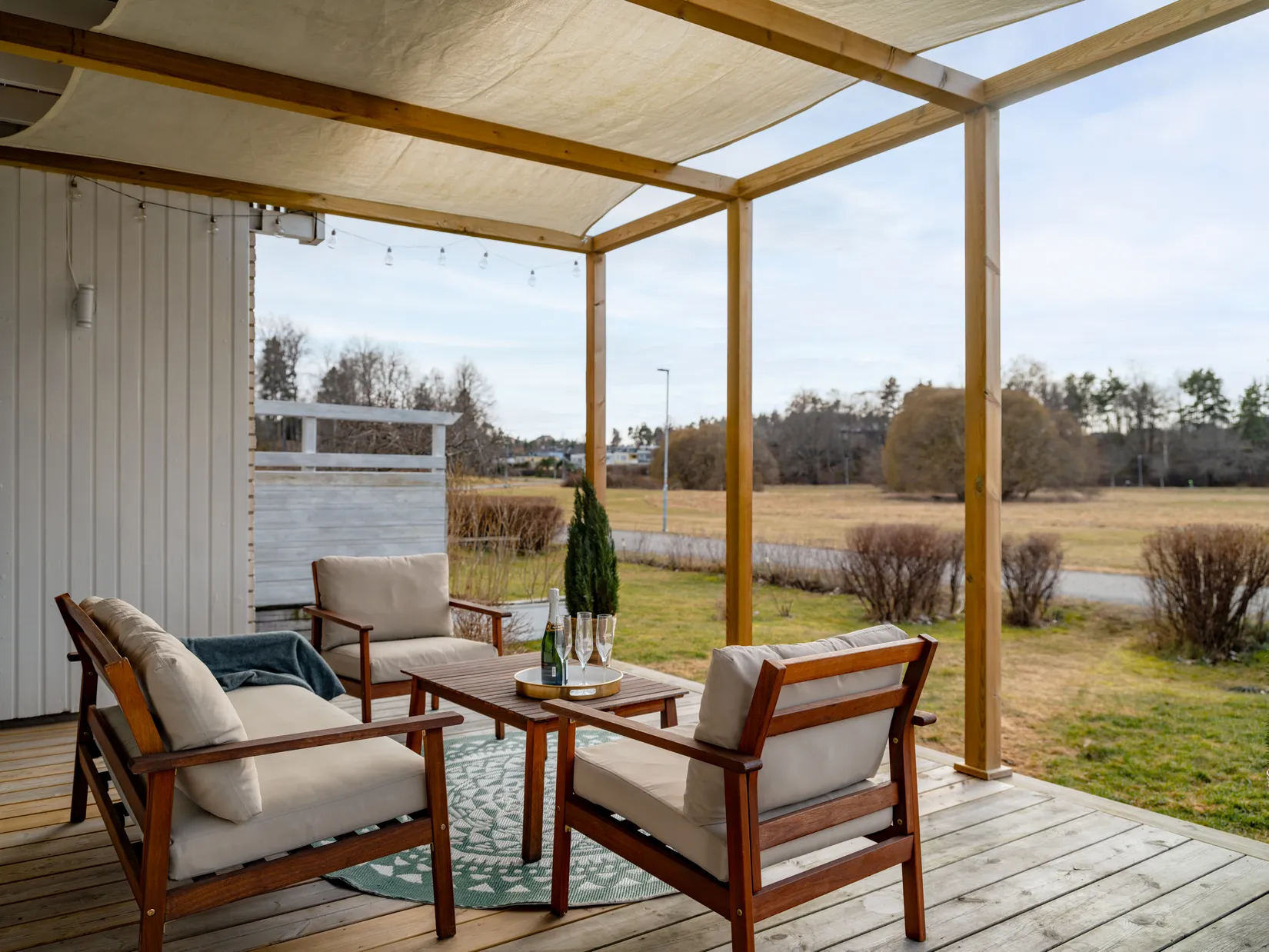 Villa, Radhus, Huddungegränd 31, Brunnby Vik, Upplands Väsby