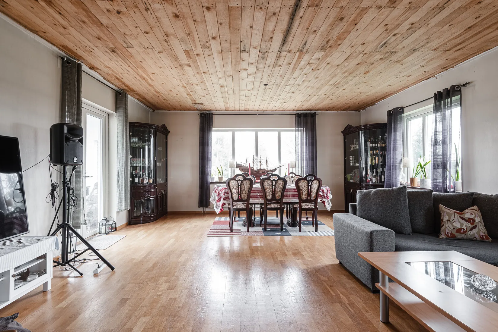 Villa, Skogsvägen 5, Vedum, Vara