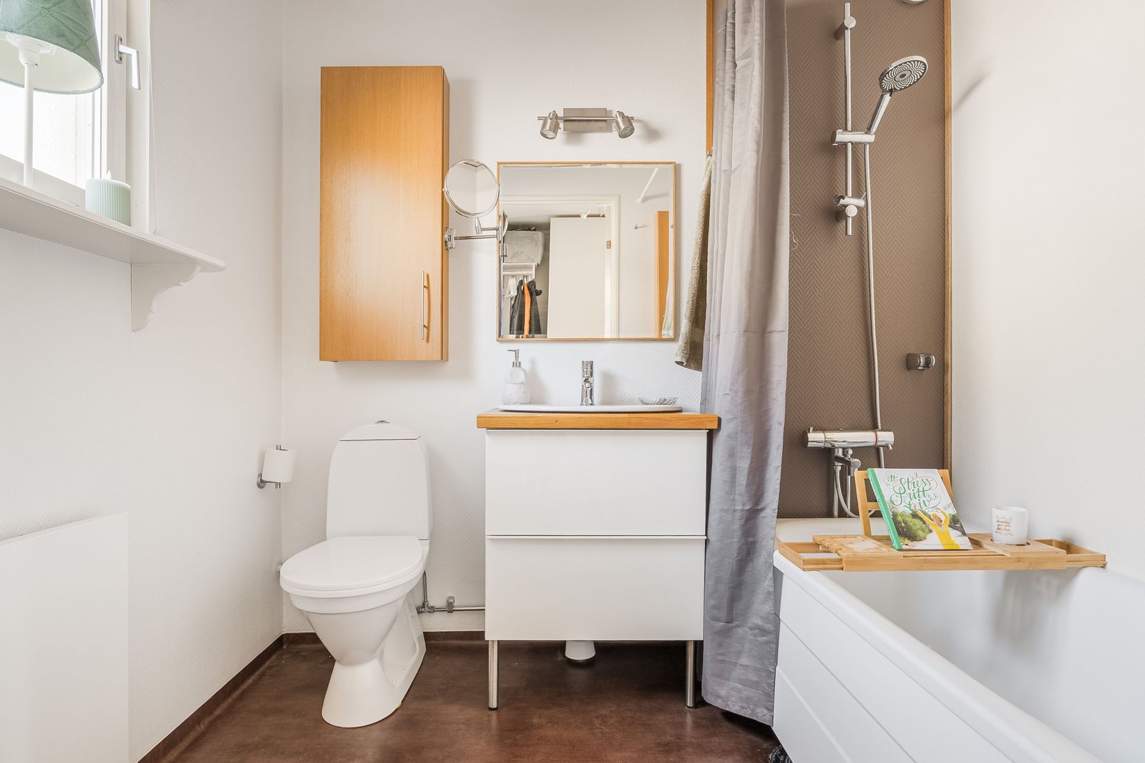 Villa, Radhus, Hjortstigen 13, Katrineholm Värmbol, Katrineholm