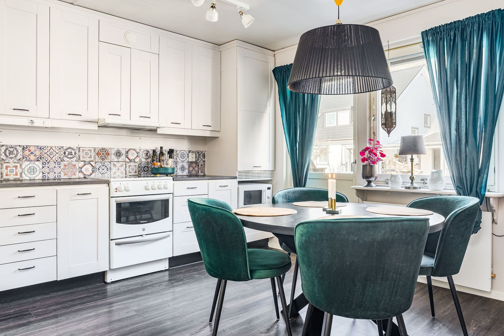 Villa, Radhus, Hjortstigen 13, Katrineholm Värmbol, Katrineholm