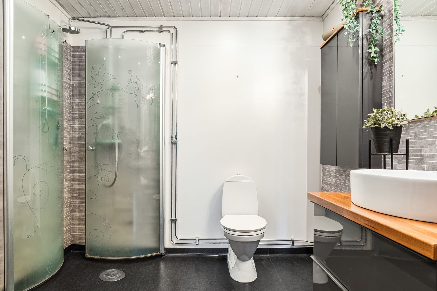 Villa, Radhus, Hjortstigen 13, Katrineholm Värmbol, Katrineholm