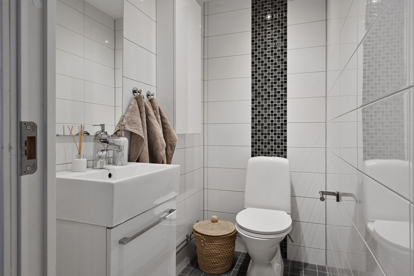 Bostadsrätt, Radhus, Travgatan 22, Smedby, Upplands Väsby