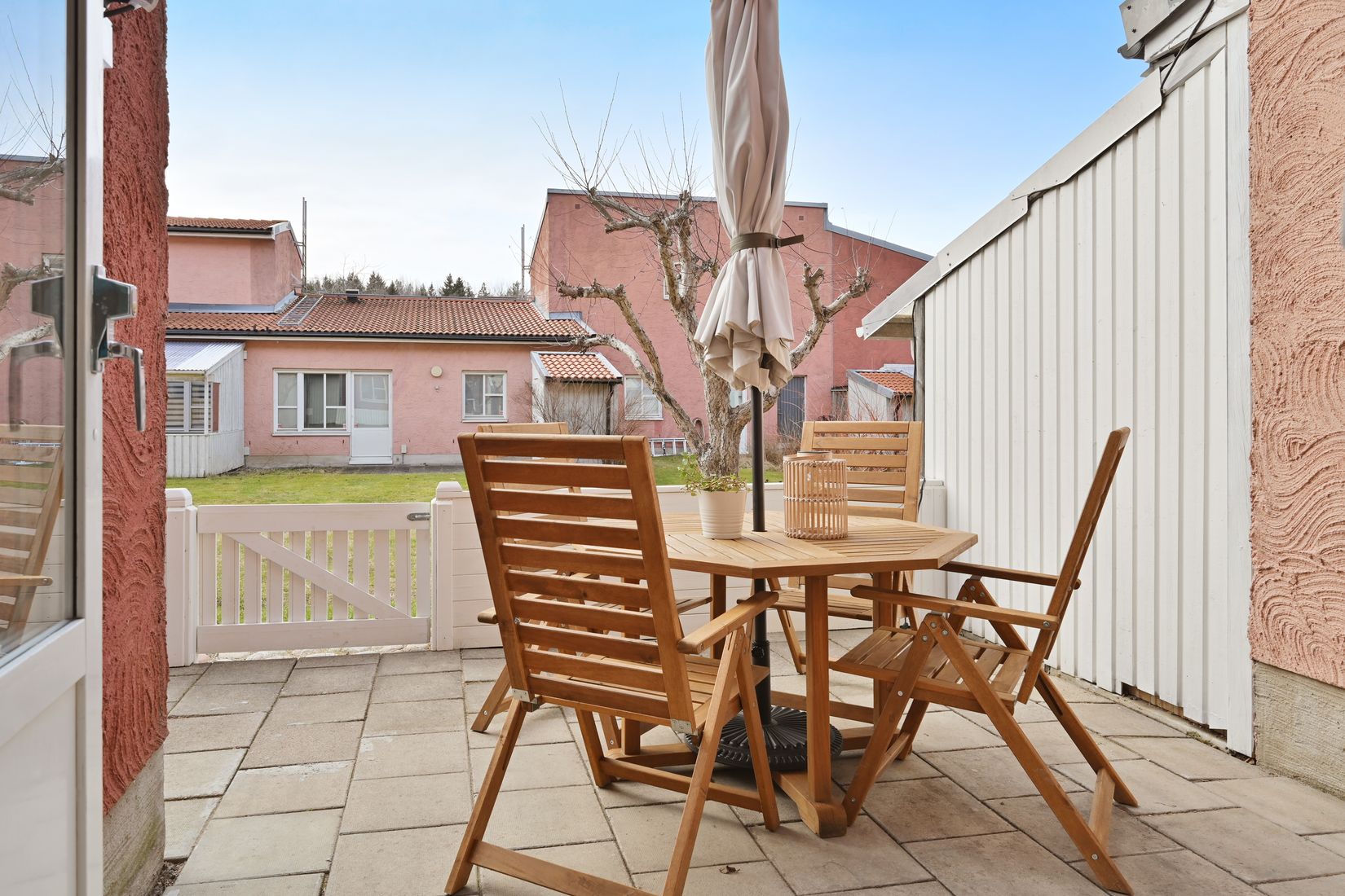 Bostadsrätt, Radhus, Travgatan 22, Smedby, Upplands Väsby