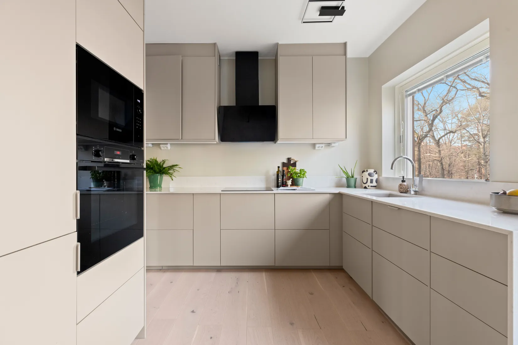 Bostadsrätt, Råsundavägen 100, Gamla Råsunda, Solna