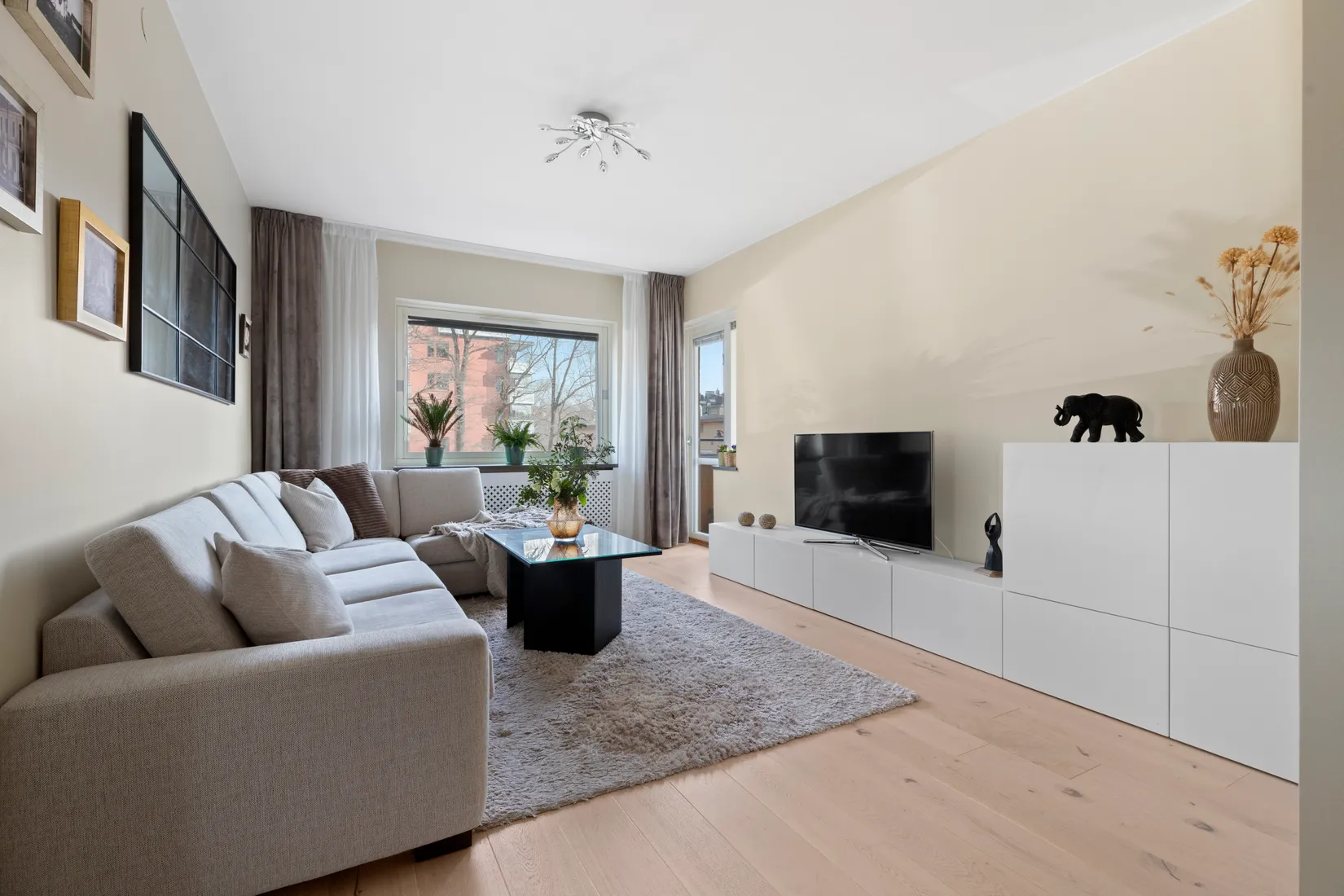 Bostadsrätt, Råsundavägen 100, Gamla Råsunda, Solna