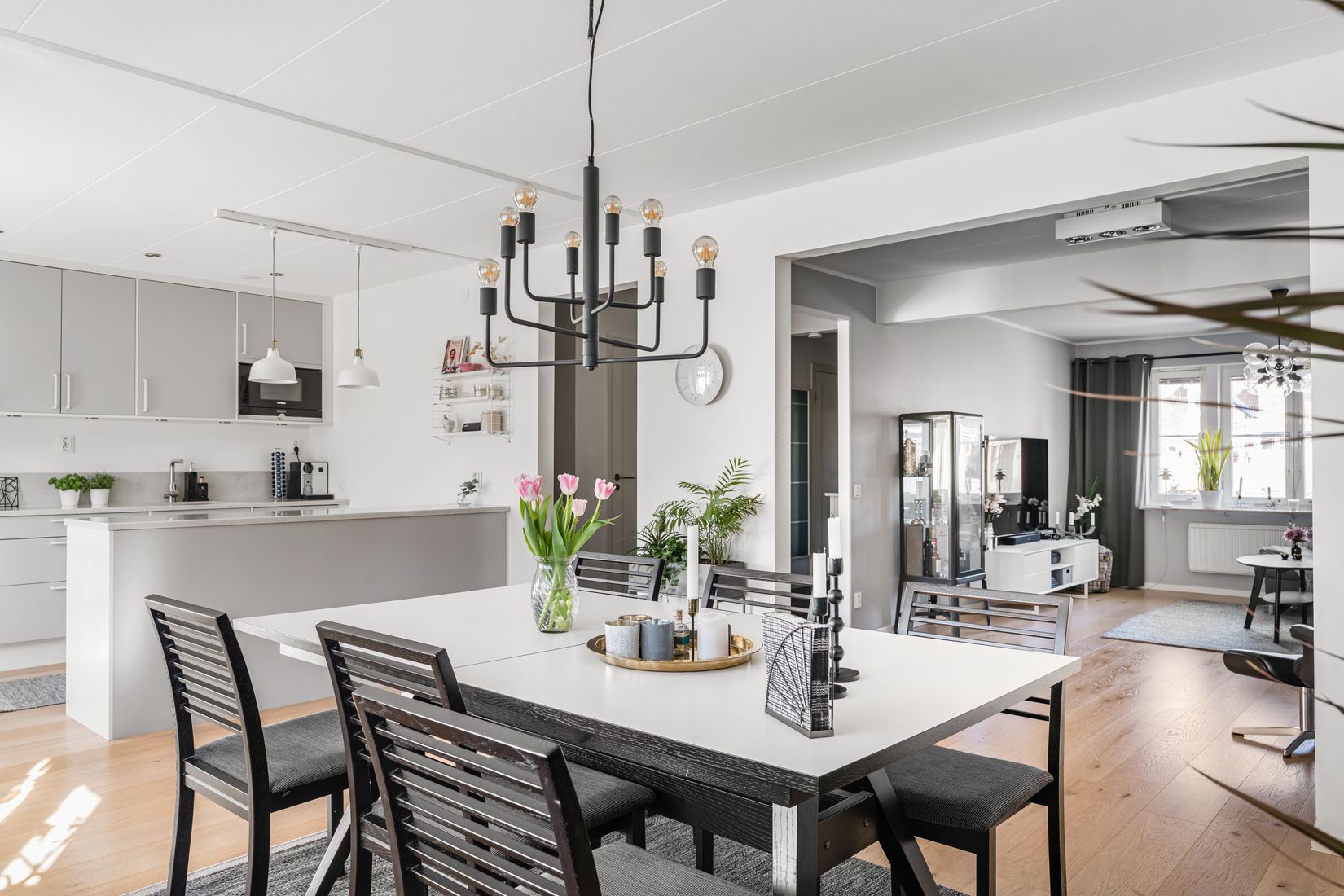 Villa, Radhus, Mickelsbergsvägen 320, Segeltorp, Huddinge