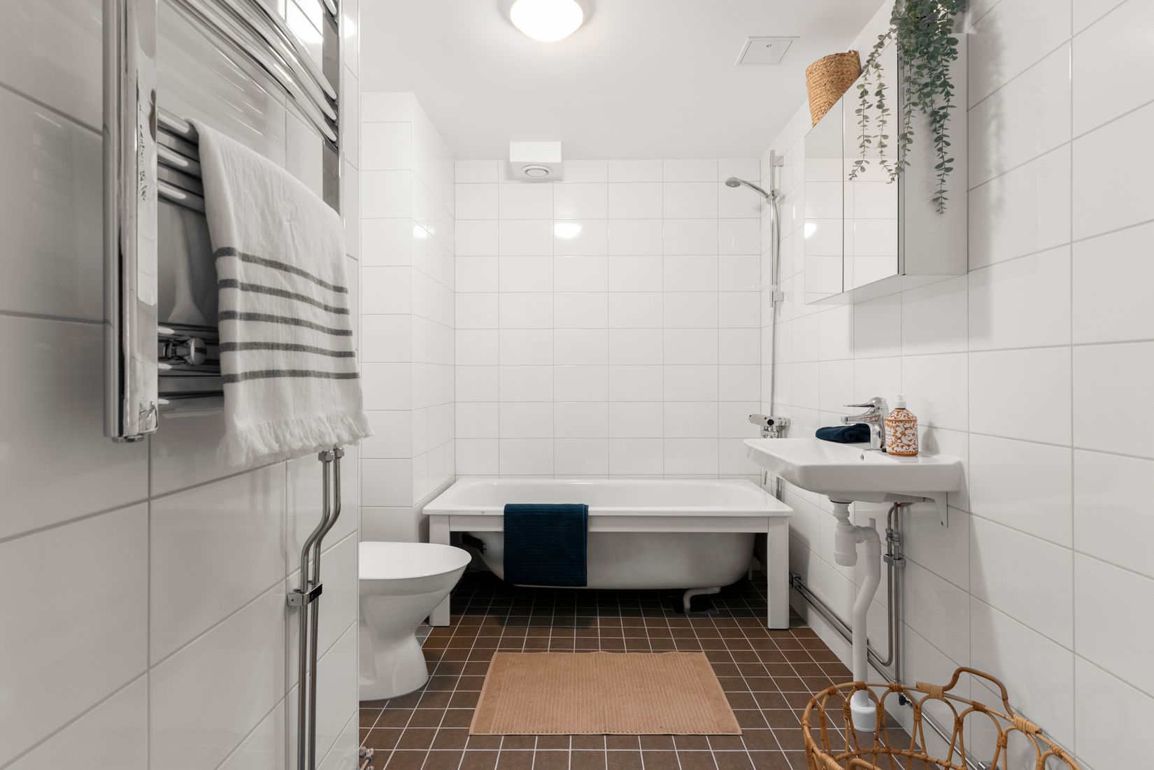 Bostadsrätt, Aspnäsvägen 4, vån 10, Jakobsberg, Järfälla