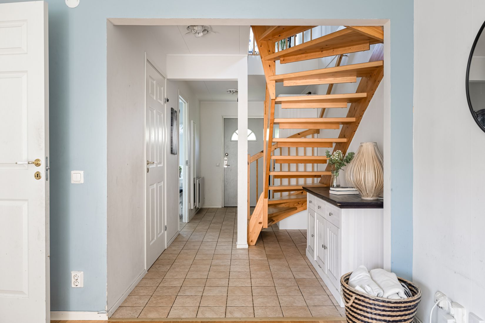 Bostadsrätt, Radhus, Vallvägen 48, Jakobsberg, Järfälla