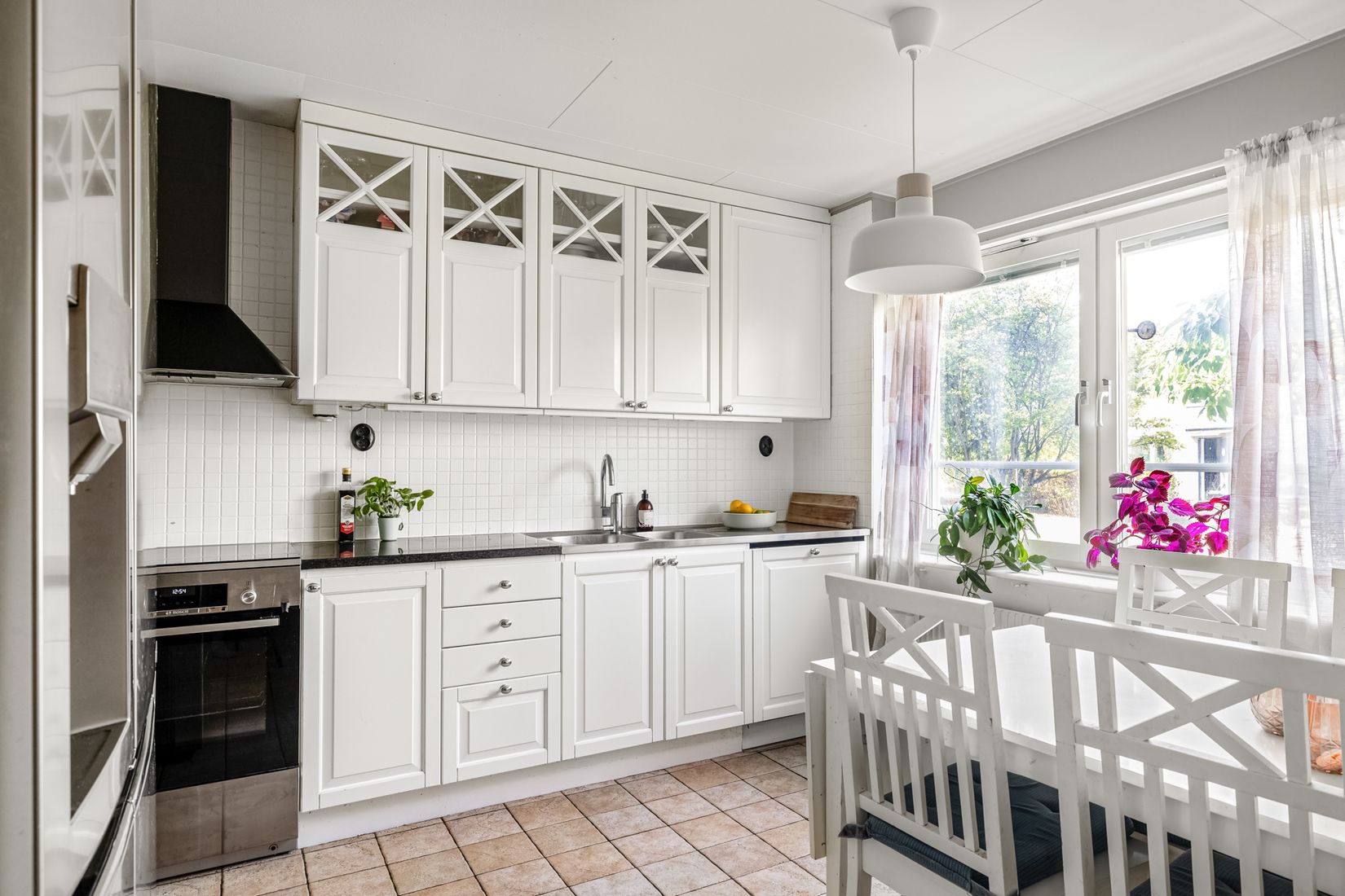 Bostadsrätt, Radhus, Vallvägen 48, Jakobsberg, Järfälla