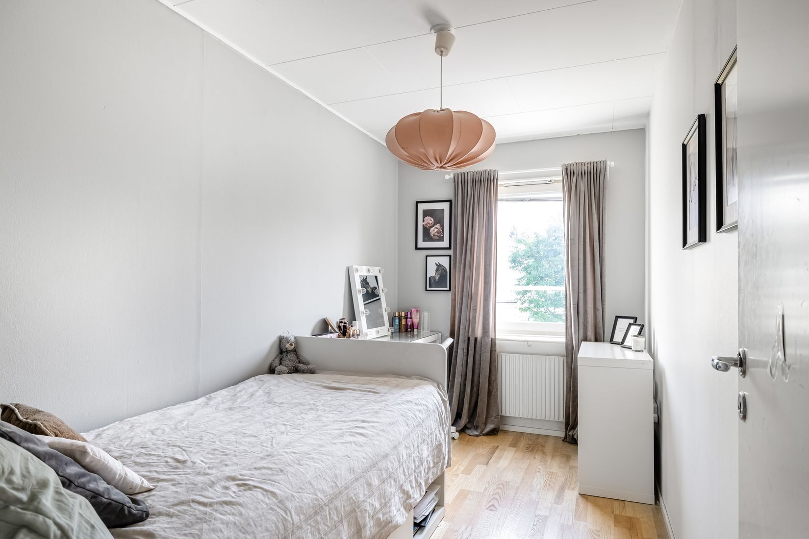 Bostadsrätt, Radhus, Vallvägen 48, Jakobsberg, Järfälla