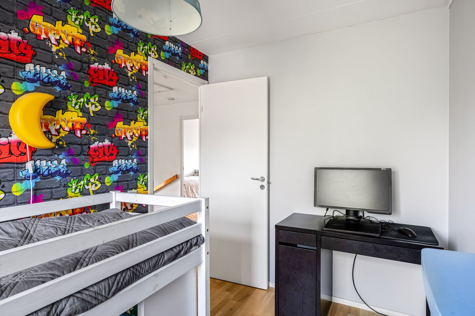 Bostadsrätt, Radhus, Vallvägen 48, Jakobsberg, Järfälla