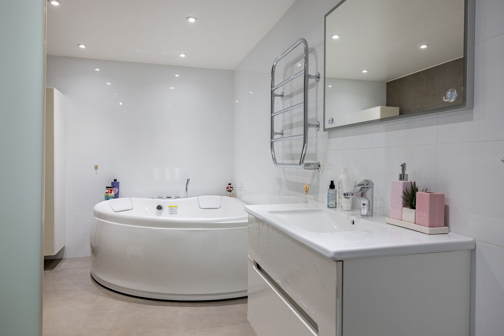 Villa, Violgatan 8, Motala