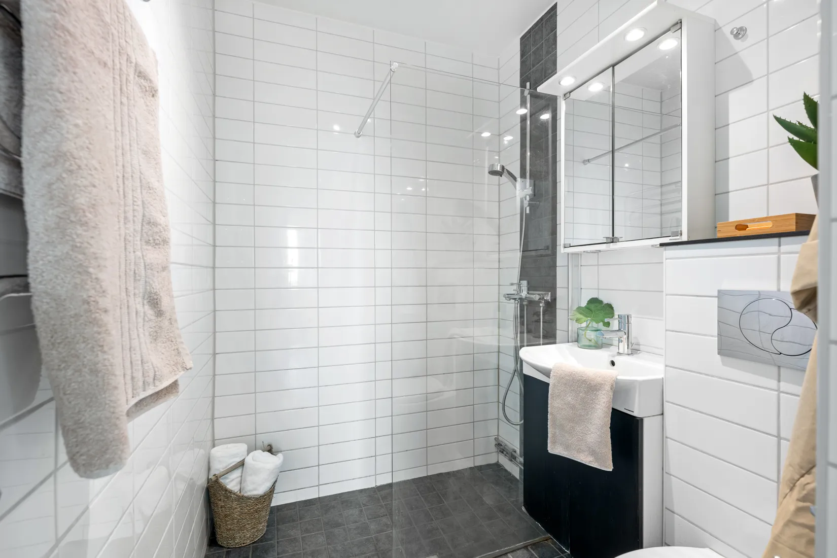 Bostadsrätt, Eskadervägen 38, 8tr, Näsbypark, Täby
