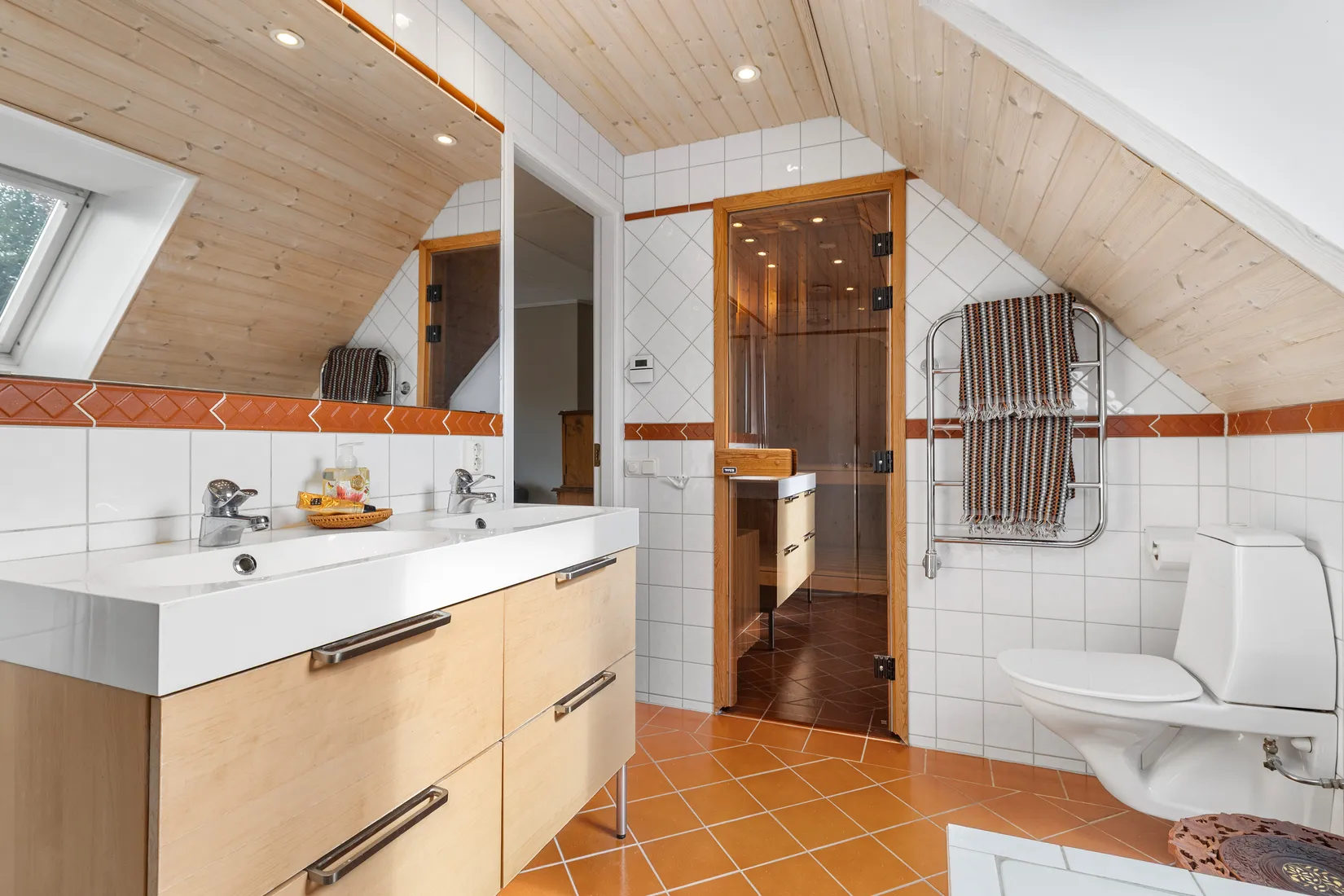 Villa, Haraldsborgsvägen 14, Centrala Staden, Sigtuna