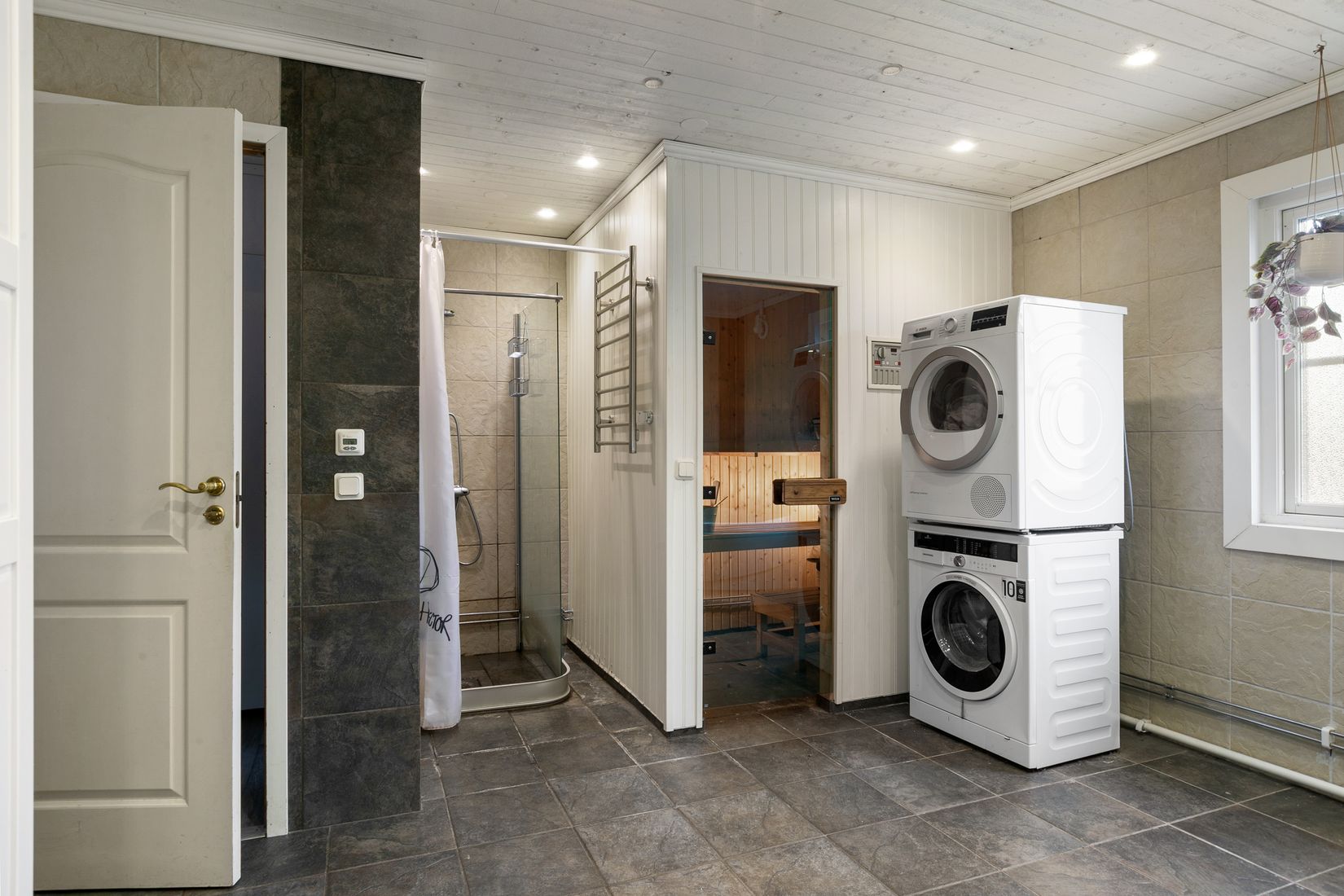 Villa, Longbergsvägen 8, Sandviken