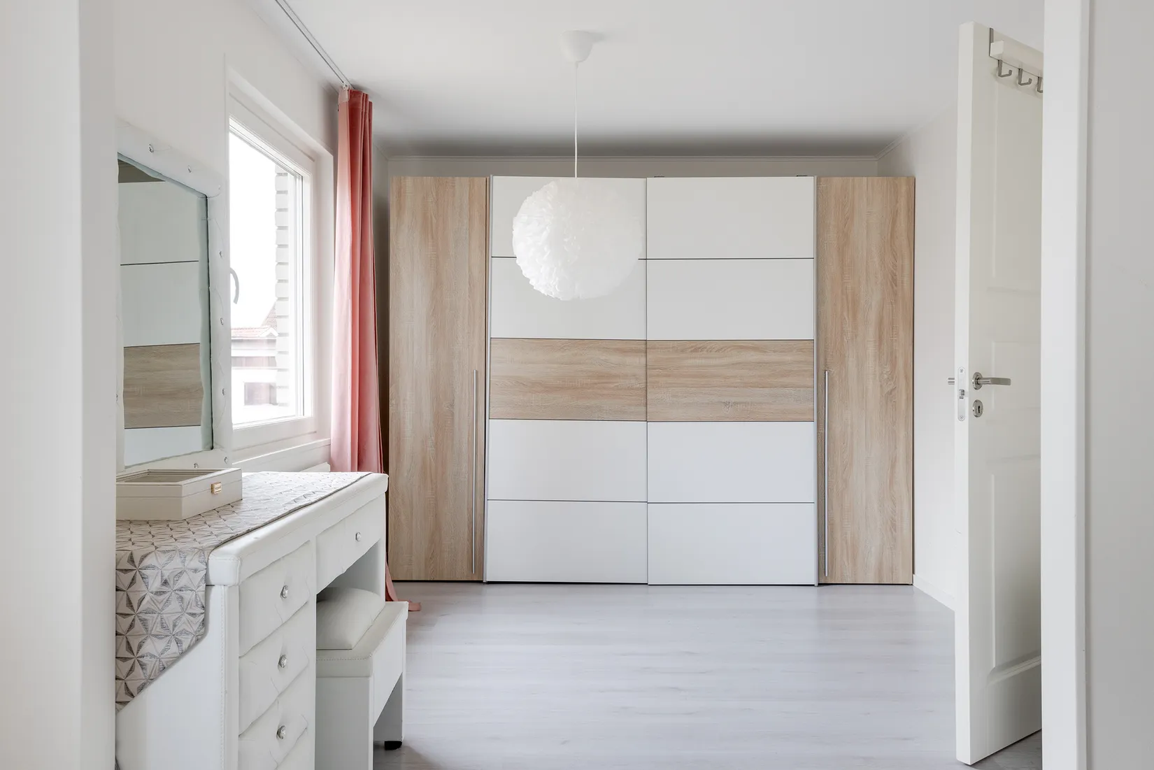 Villa, Stråvägen 7, Björklinge, Uppsala