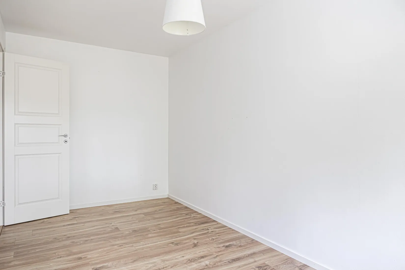 Villa, Radhus, Felingvägen 16, Virsbo, Surahammar