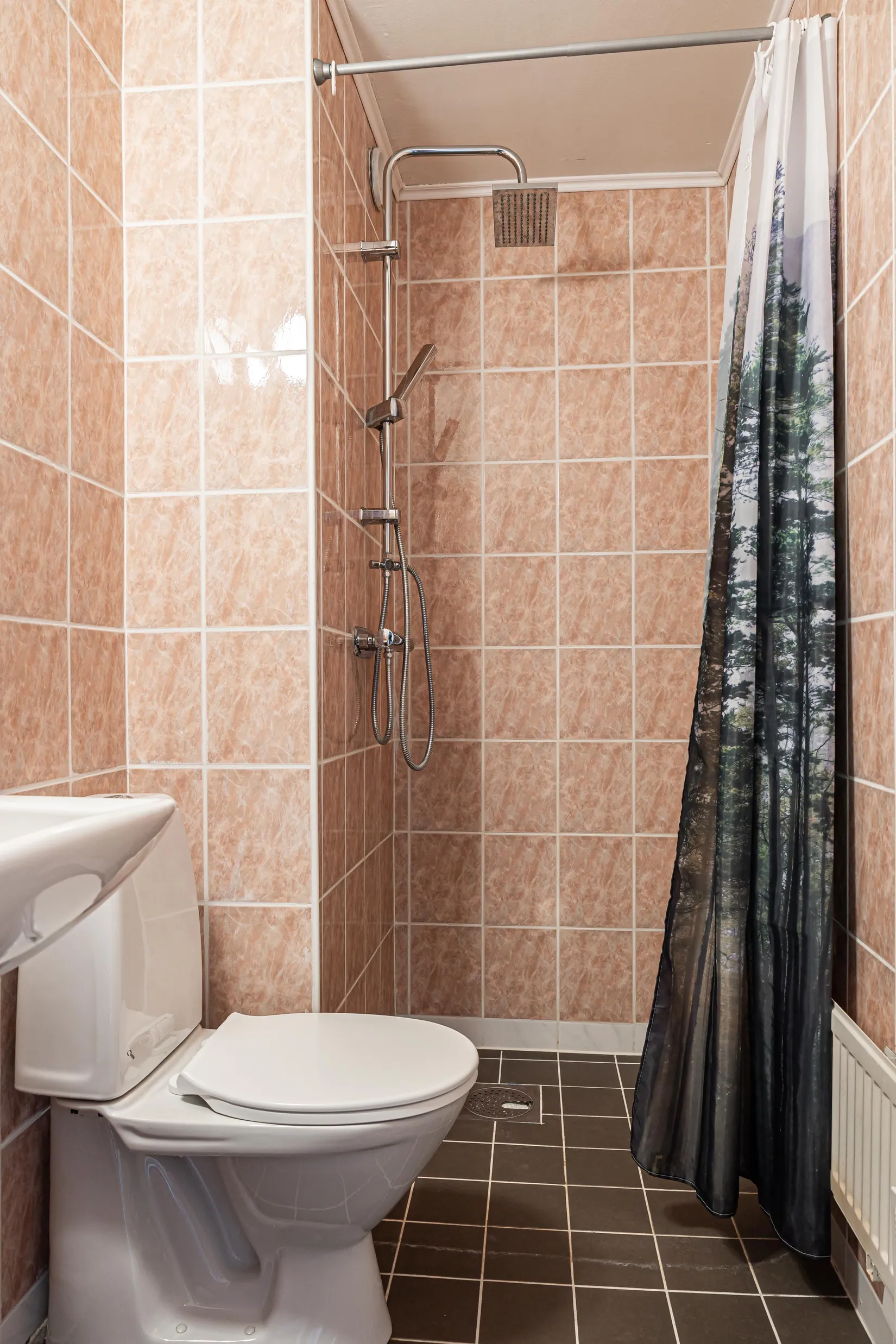 Villa, Radhus, Felingvägen 16, Virsbo, Surahammar