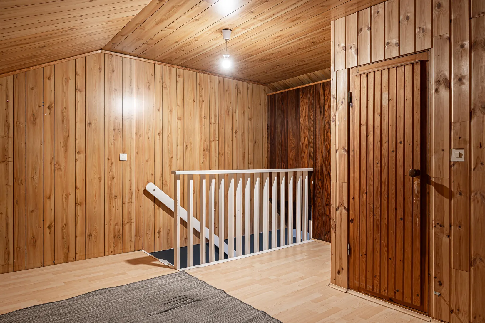 Villa, Radhus, Felingvägen 16, Virsbo, Surahammar