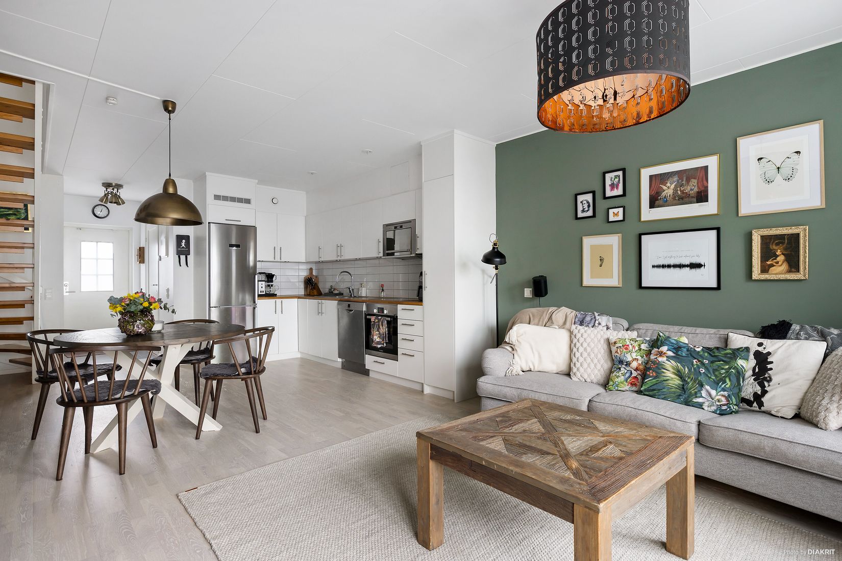 Radhus, Kiwigatan 2A, Nyponlunden, Örebro