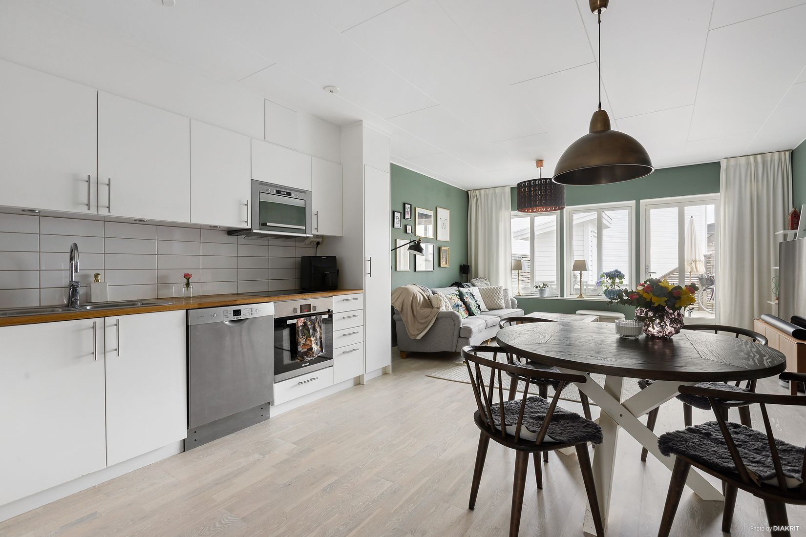 Radhus, Kiwigatan 2A, Nyponlunden, Örebro