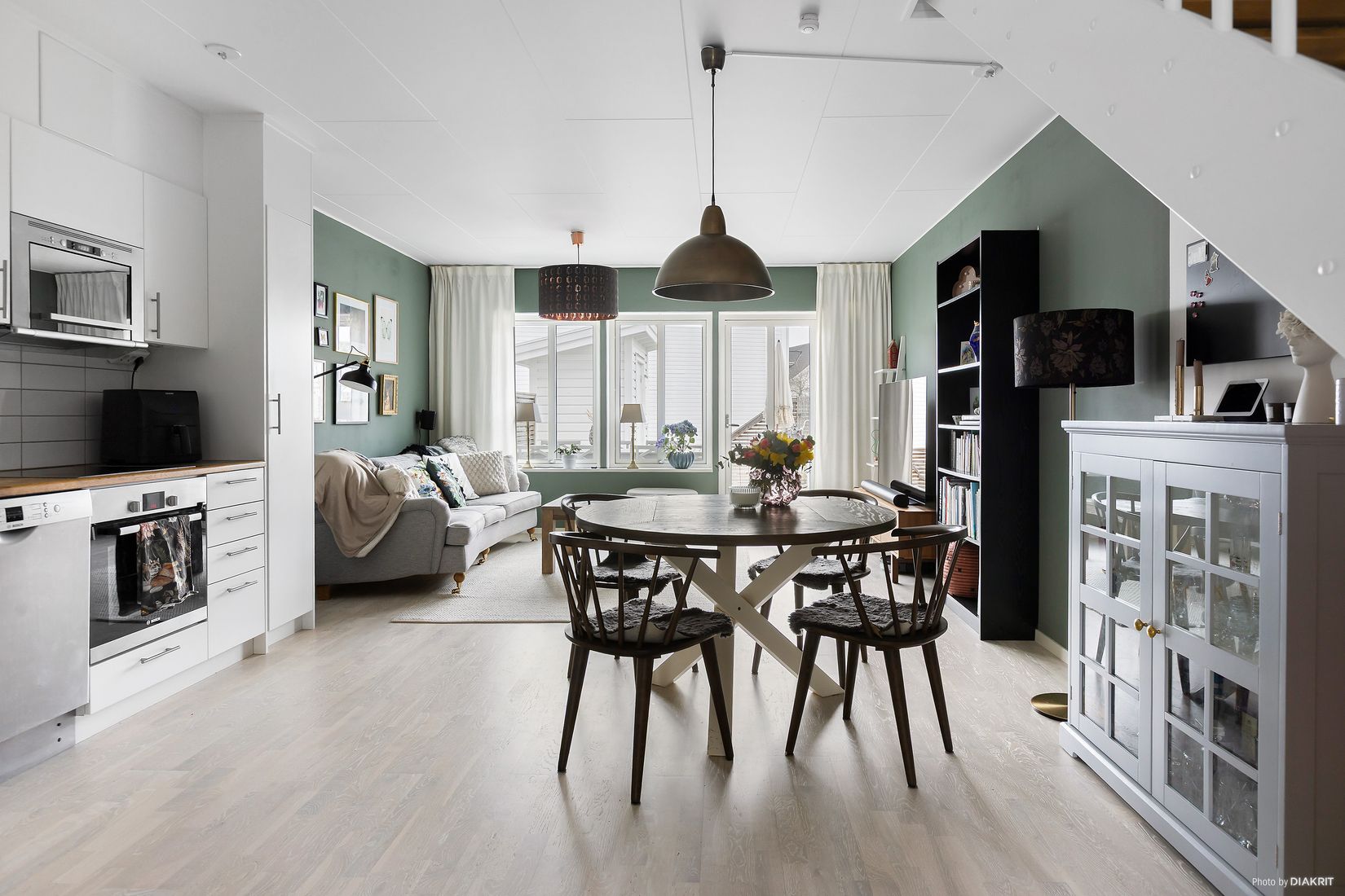 Radhus, Kiwigatan 2A, Nyponlunden, Örebro