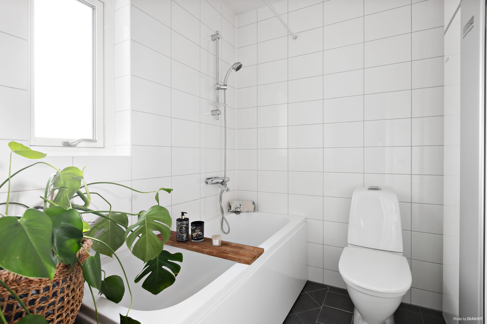 Radhus, Kiwigatan 2A, Nyponlunden, Örebro