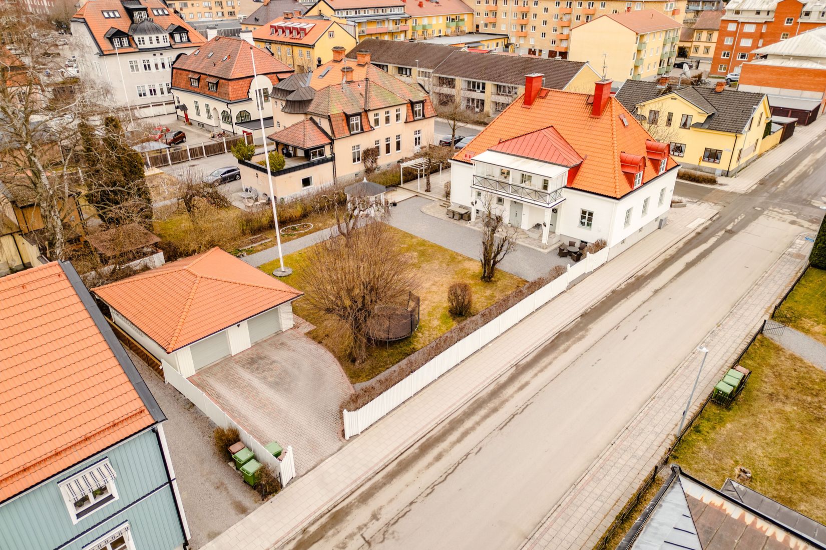 Villa, Västra Ringgatan 32, Centrum, Enköping