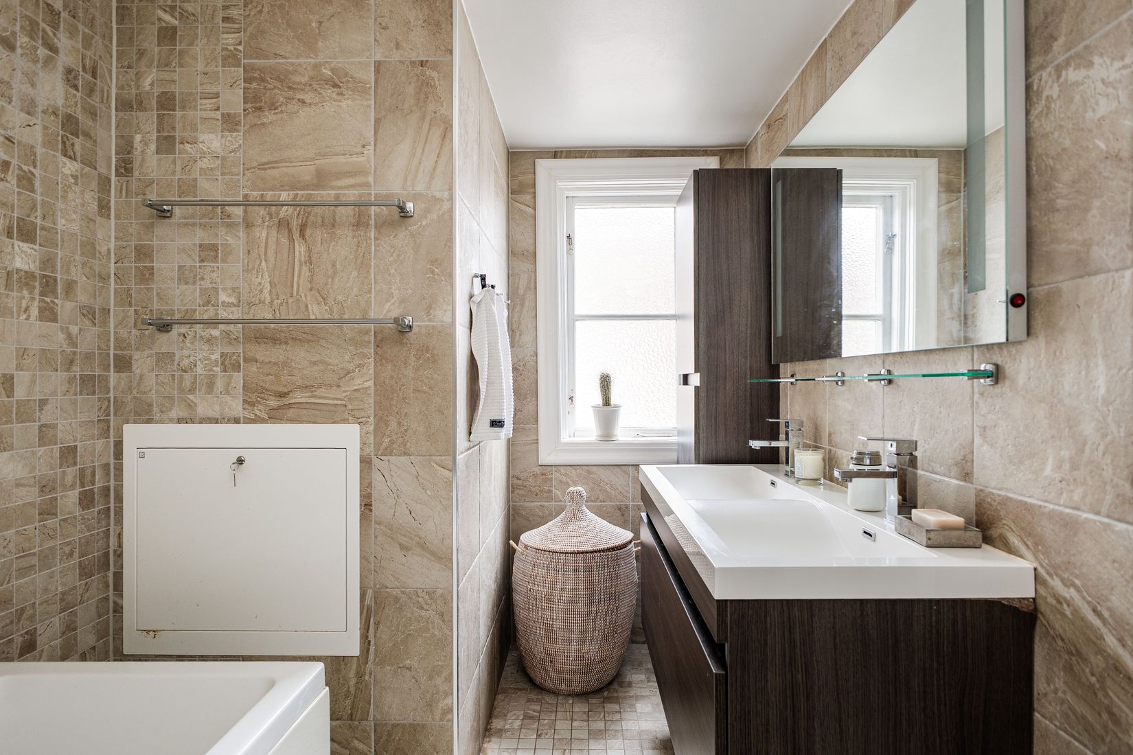 Villa, Västra Ringgatan 32, Centrum, Enköping