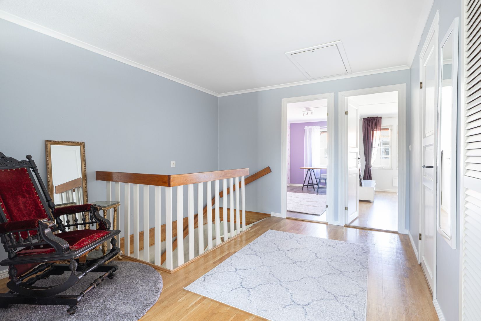 Radhus, Lövmovägen 67, Upplands Väsby