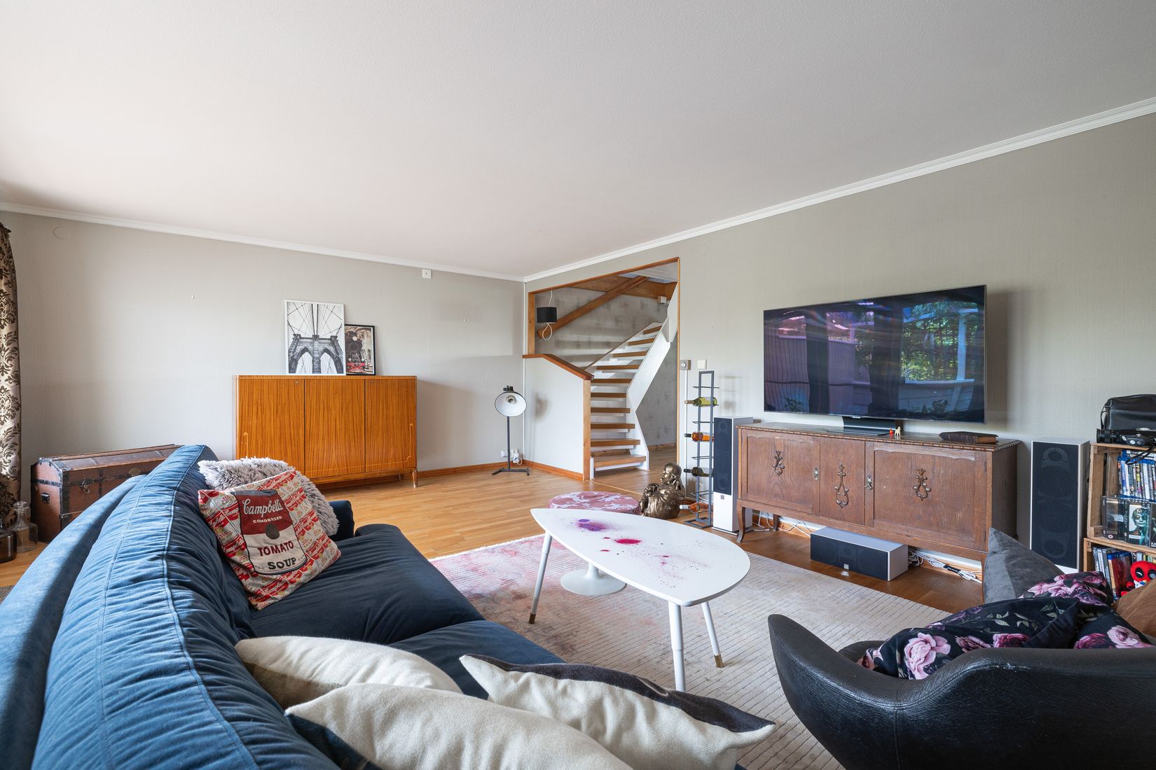 Radhus, Lövmovägen 67, Upplands Väsby