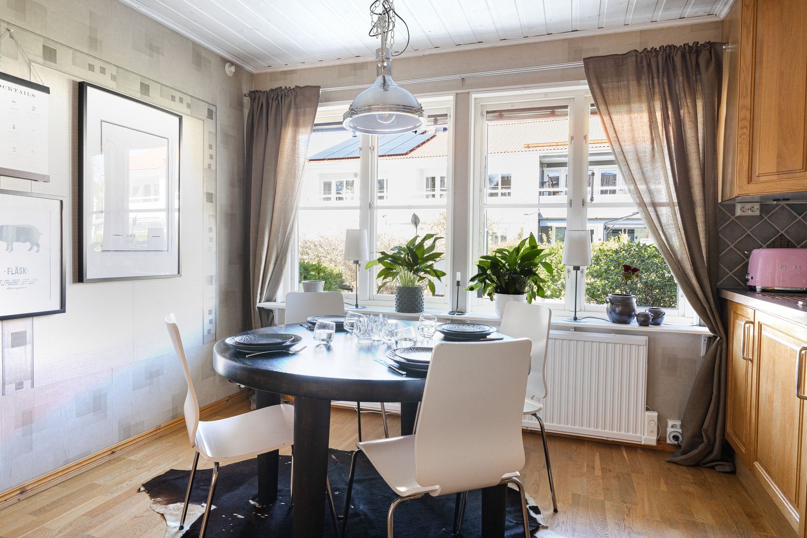 Radhus, Lövmovägen 67, Upplands Väsby