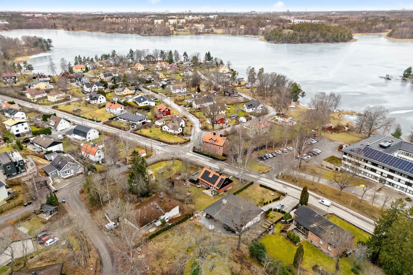 Tomt, Dominovägen 5, Stortorp, Huddinge