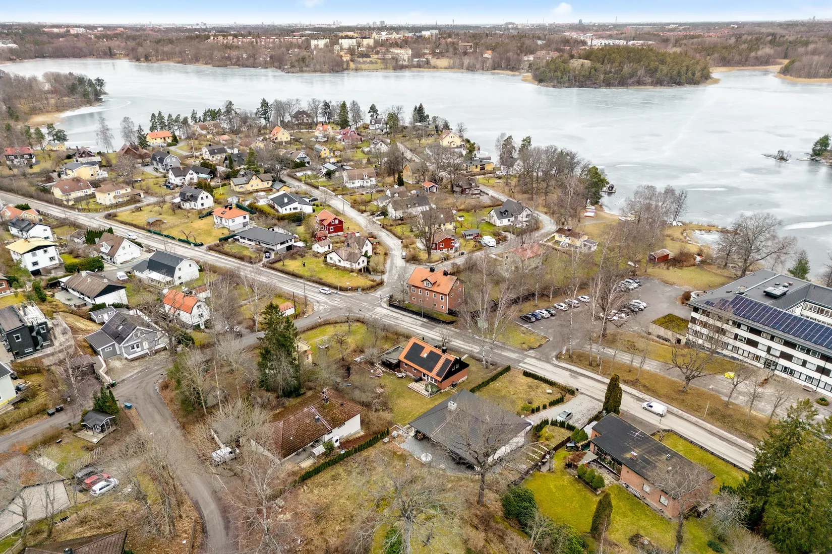 Tomt, Dominovägen 5, Stortorp, Huddinge