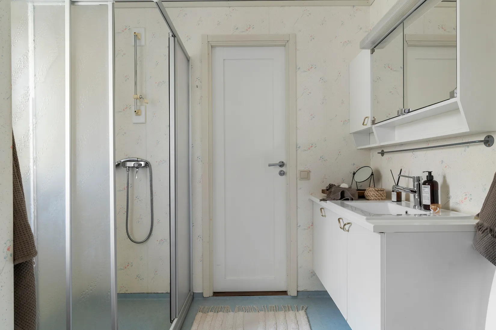 Villa, Högstorpsvägen 15B, Lilla Edet Centrum, Lilla Edet