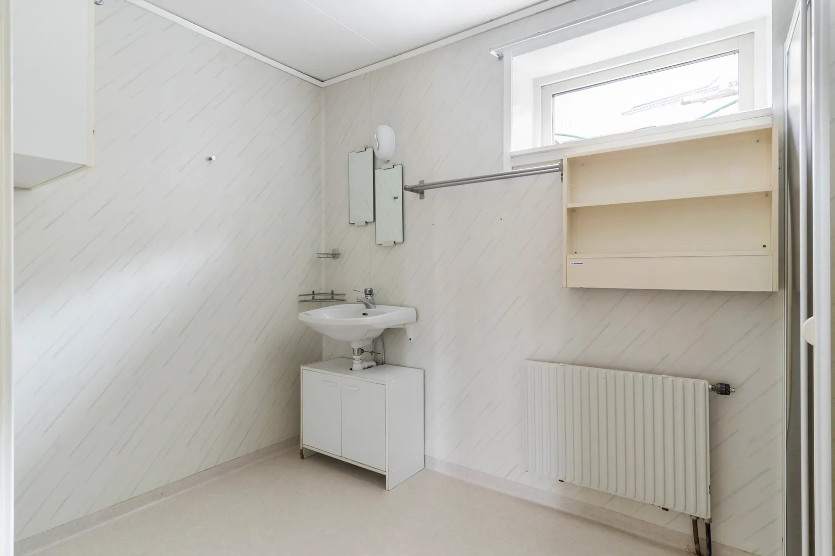 Villa, Högstorpsvägen 15B, Lilla Edet Centrum, Lilla Edet