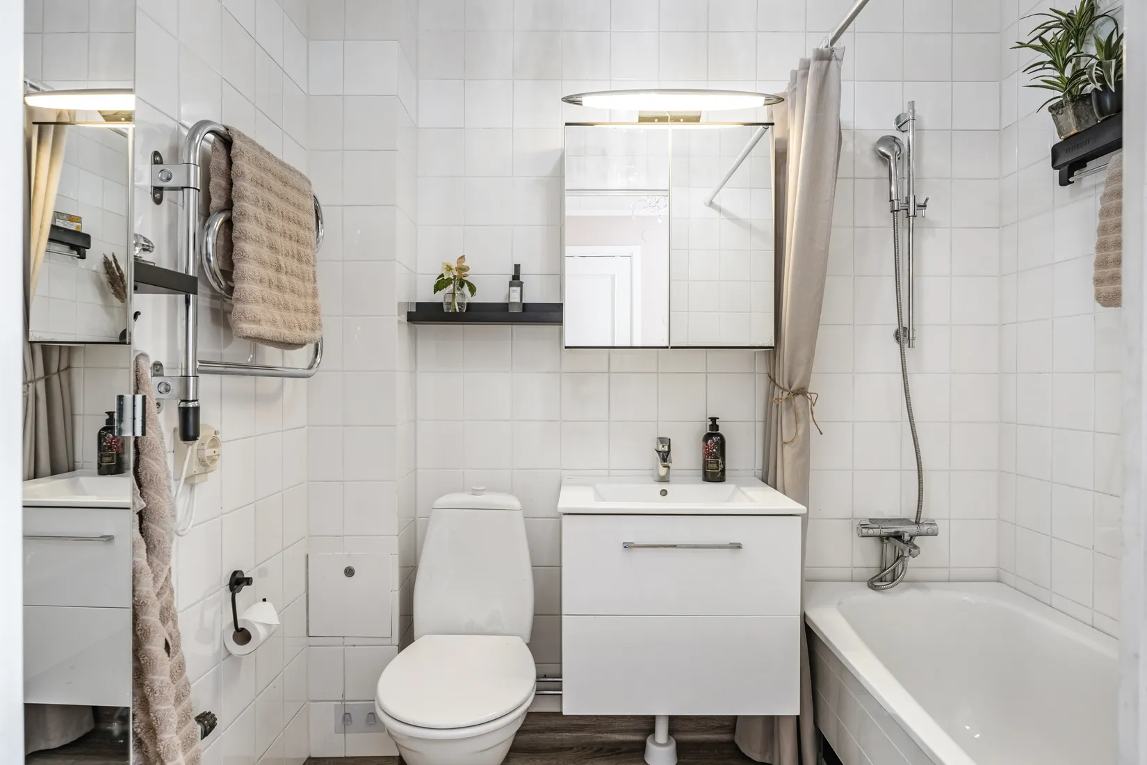 Villa, Radhus, Biskop Brasks gränd 18, Stäket, Järfälla