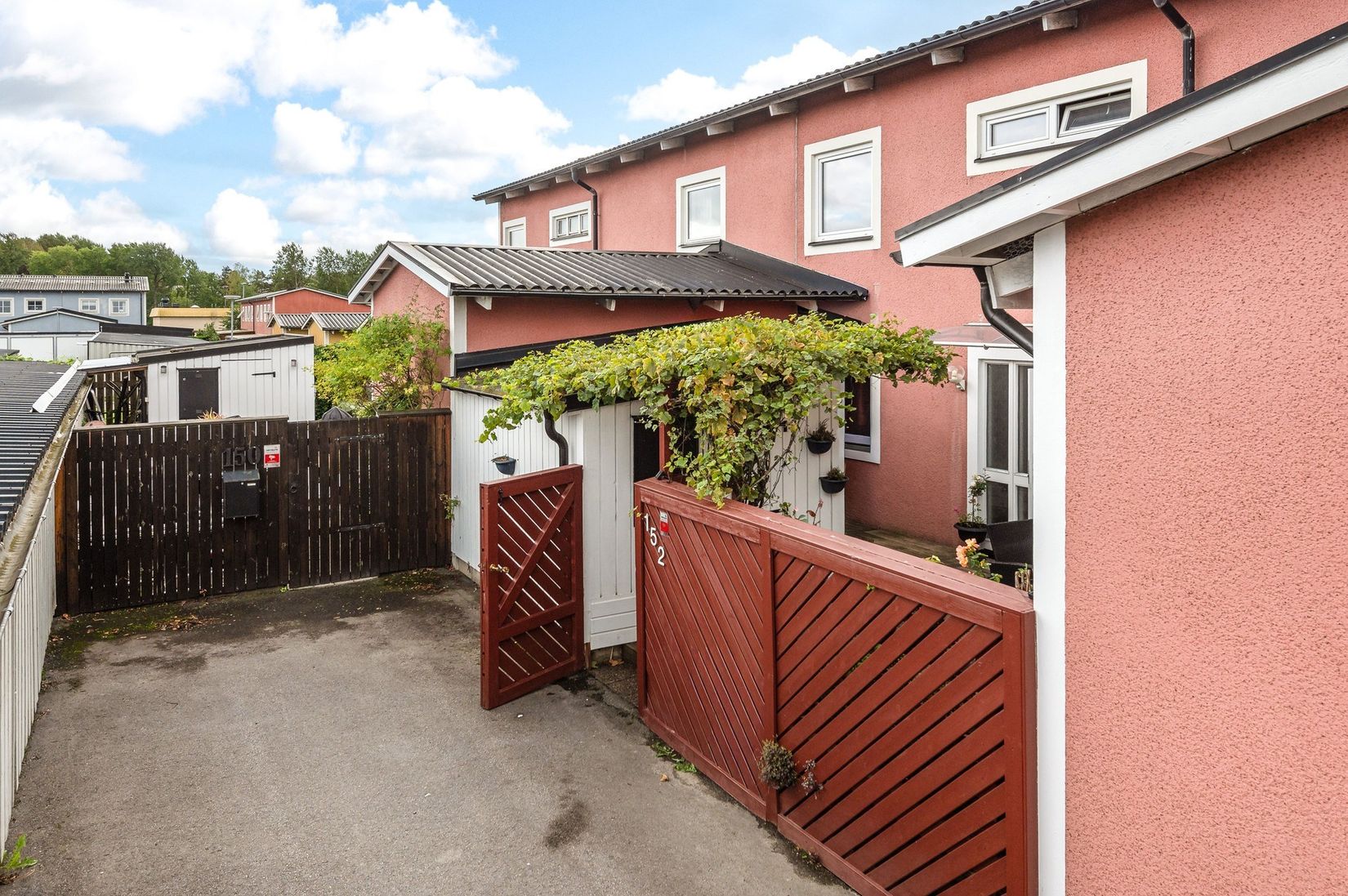 Radhus, Albert Engströms gata 152, Norrköping