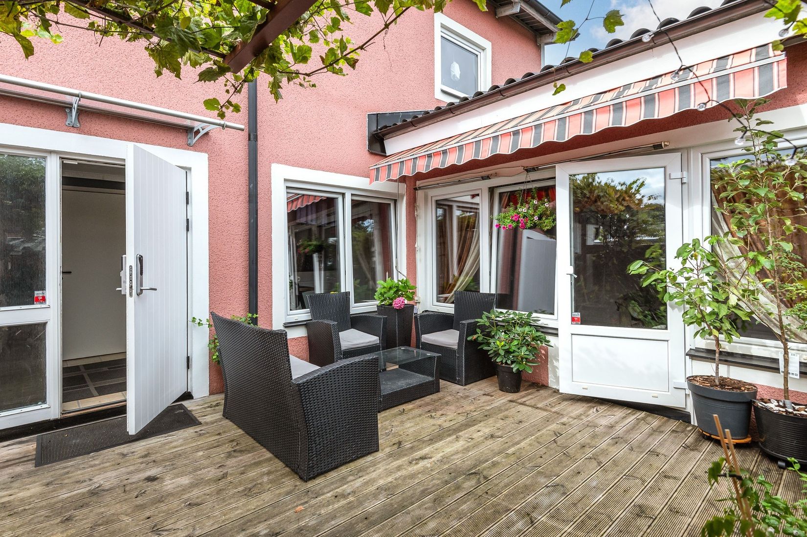 Radhus, Albert Engströms gata 152, Norrköping