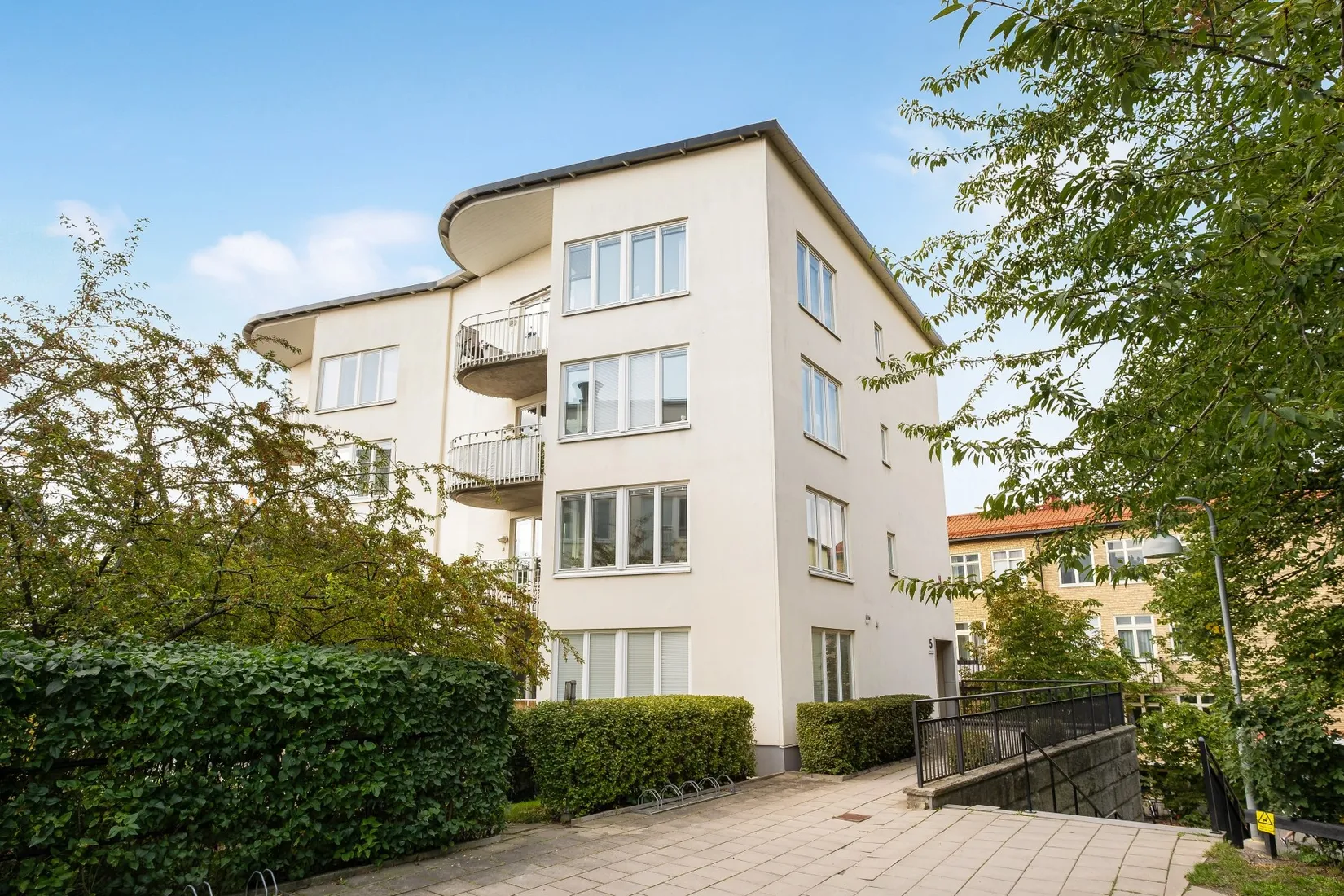 Bostadsrätt, Skolgatan 5 A, högst upp, Centrala Sundbyberg, Sundbyberg