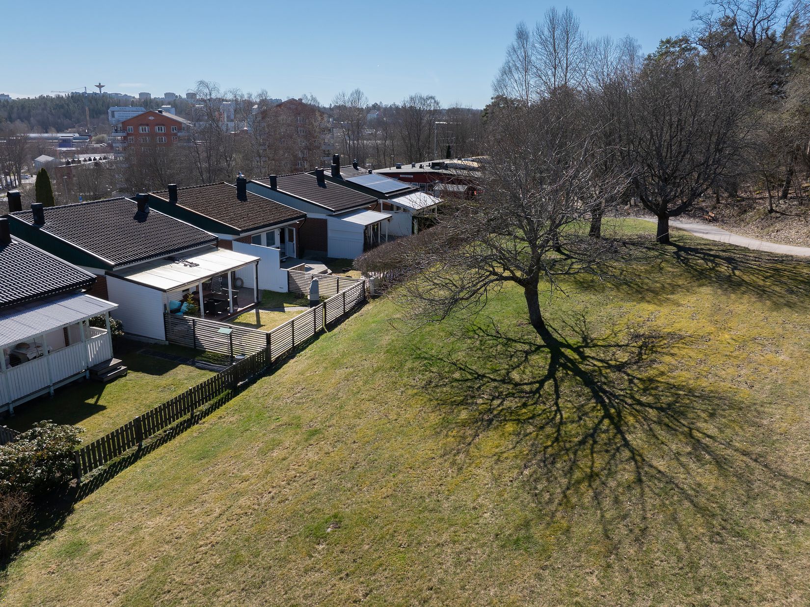 Radhus, Fältvägen 30, Botkyrka