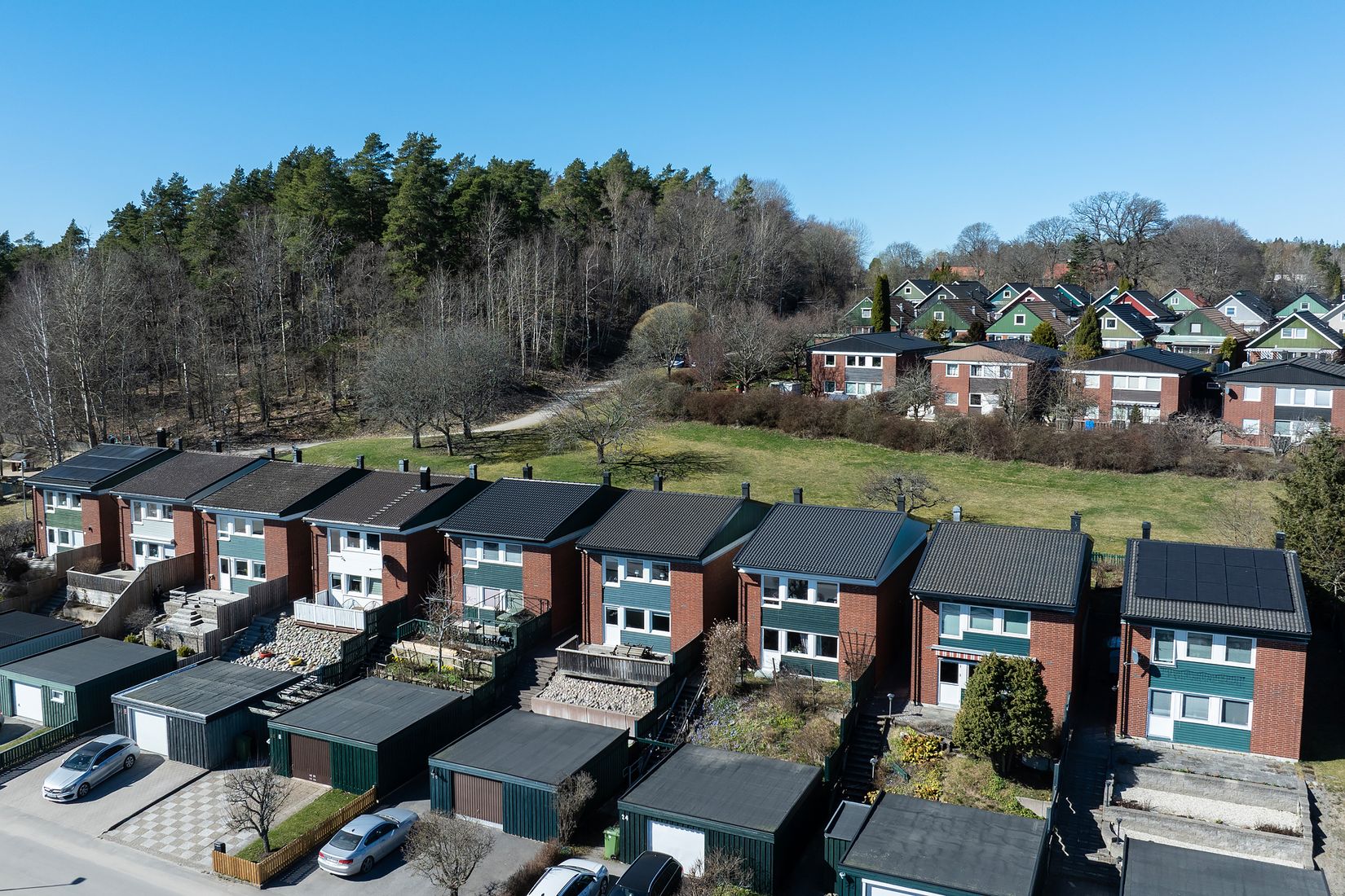 Radhus, Fältvägen 30, Botkyrka