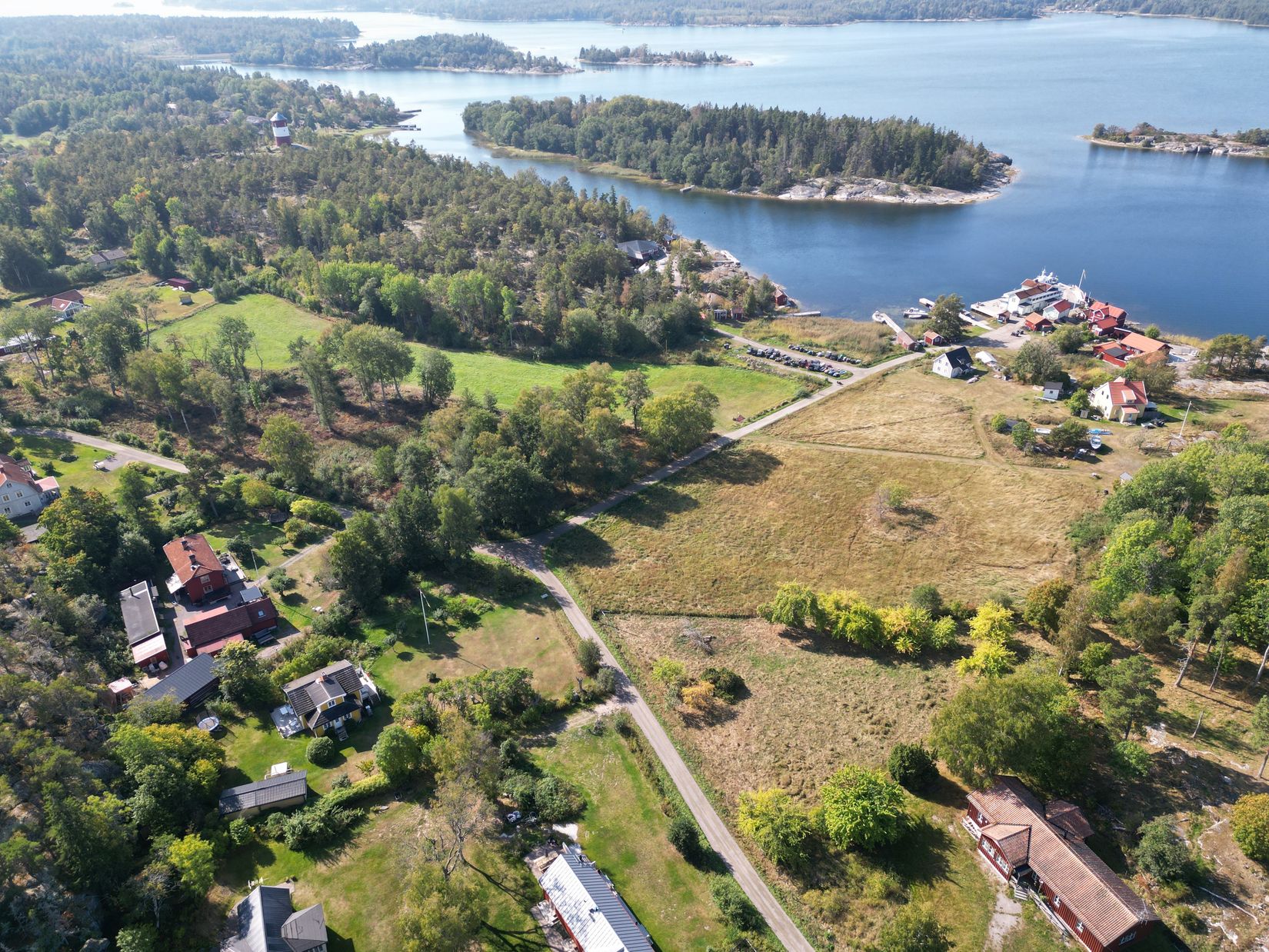 Tomt, Arholma norra byväg 22, Norrtälje