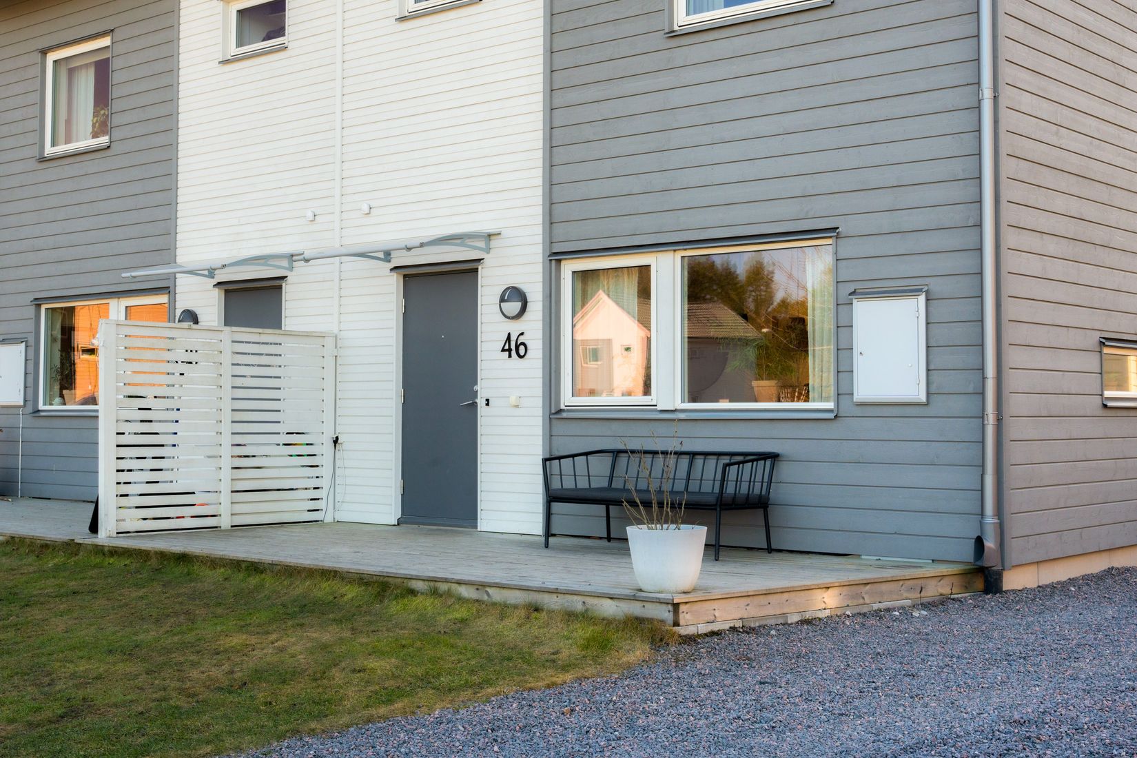 Radhus, Rosenhillsvägen 46, Nyköping