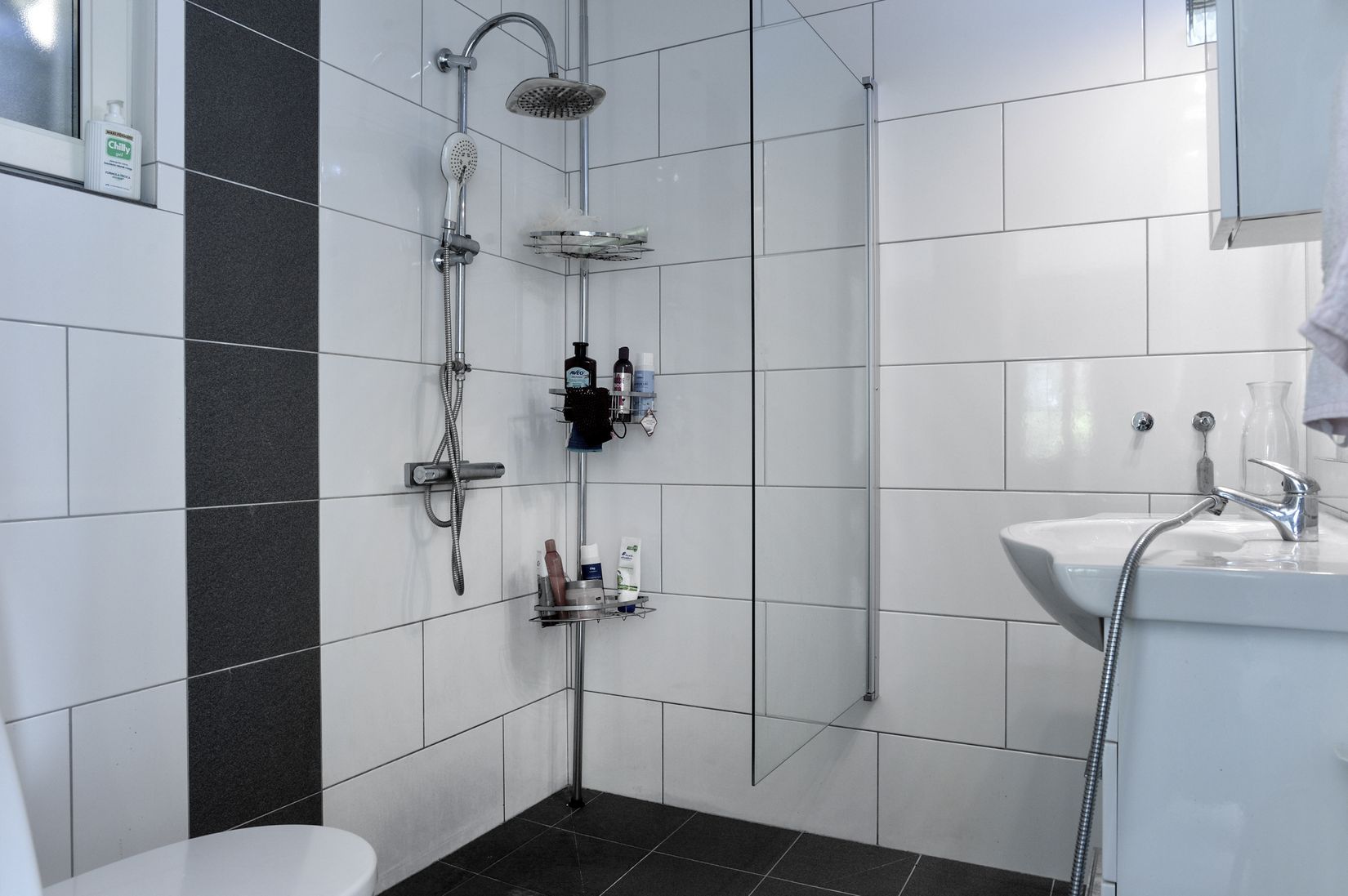 Tomt, Vårbackavägen 14 - 16, Vårby, Huddinge