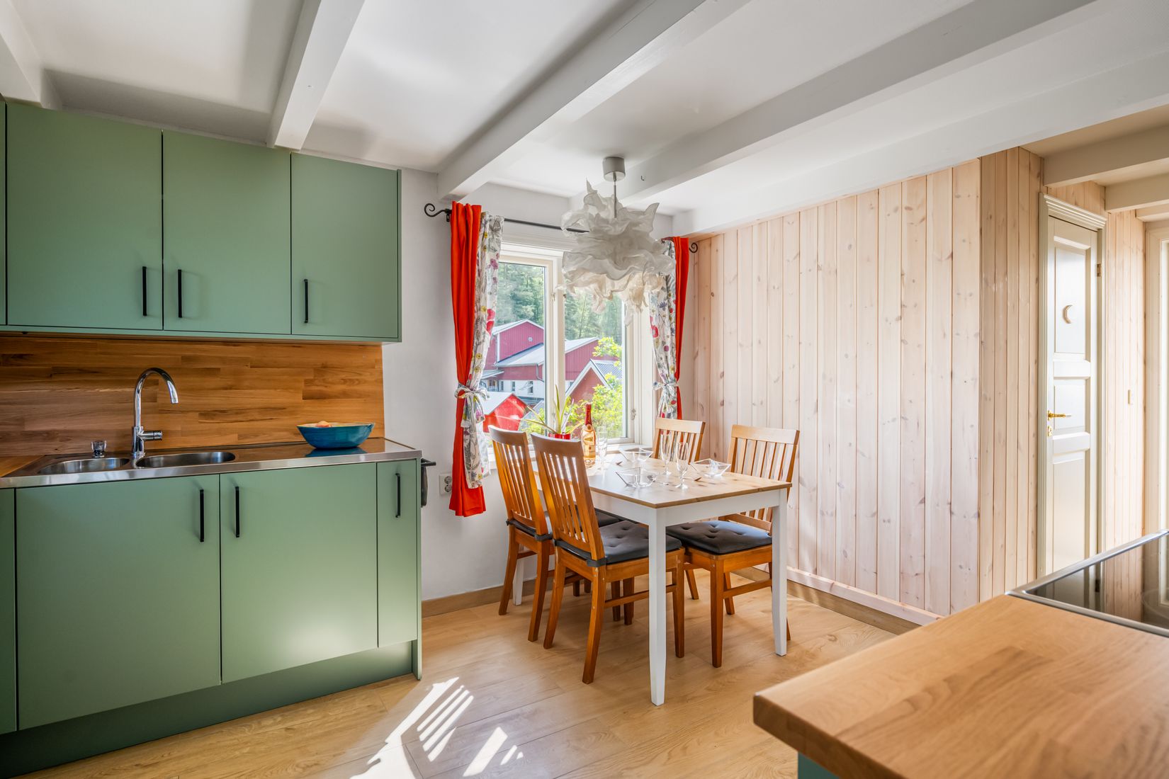 Villa, Tallbacksvägen 15B, Handen, Haninge