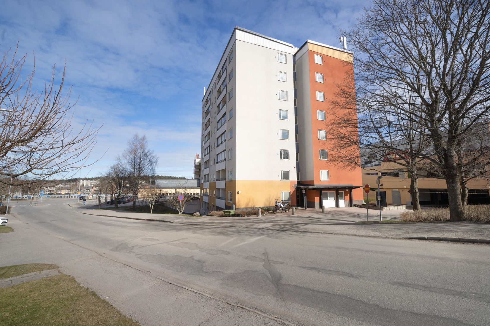 Bostadsrätt, Gröndalsvägen 1, Tumba Torg, Botkyrka