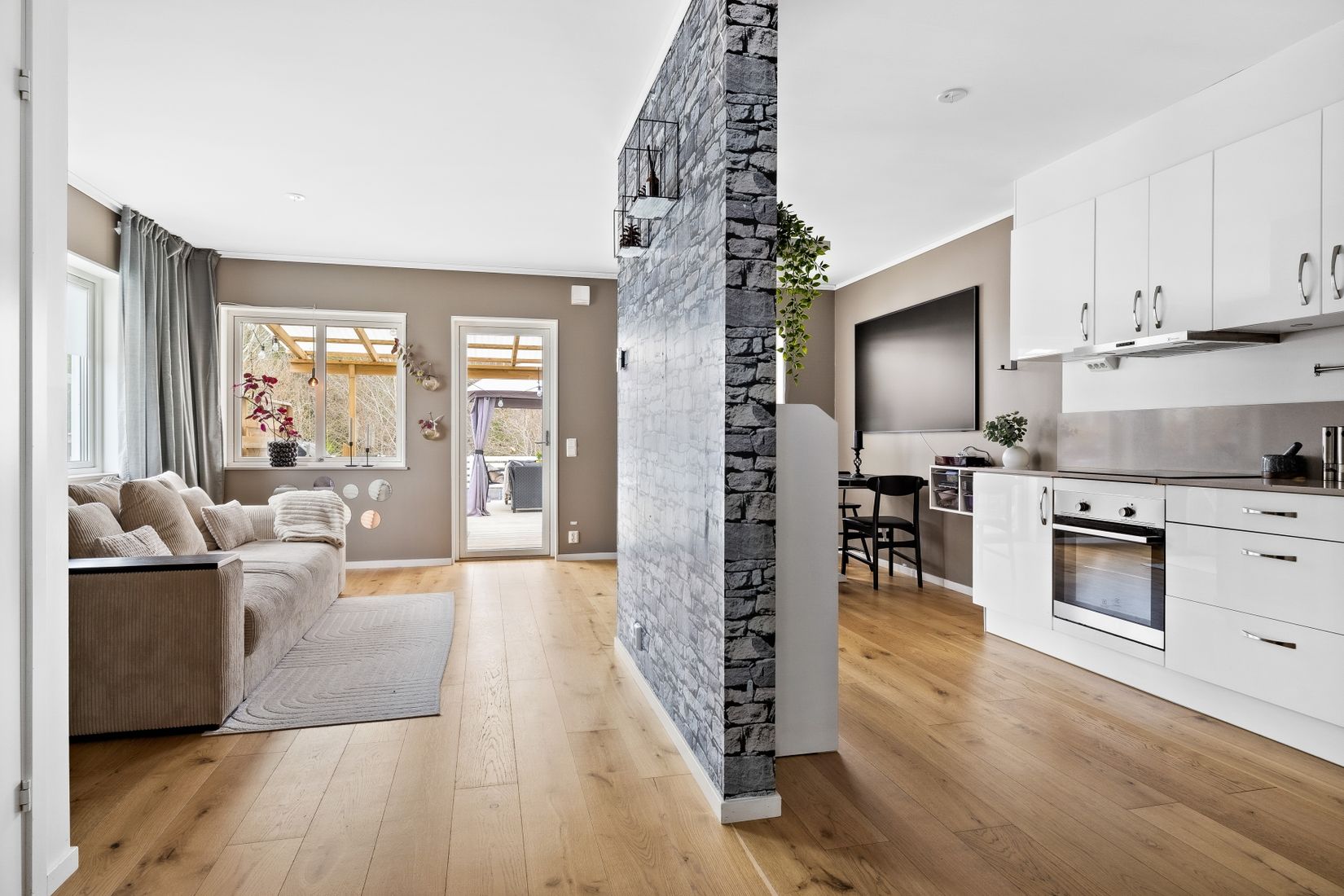 Bostadsrätt, Radhus, Gropenvägen 6B, Skokloster Slottsskogen, Håbo